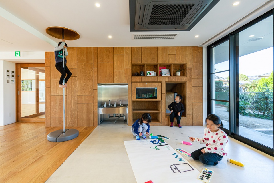 幼兒園室內(nèi)門窗設(shè)計要注意什么? 幼兒園室內(nèi)門窗設(shè)計要注意什么?