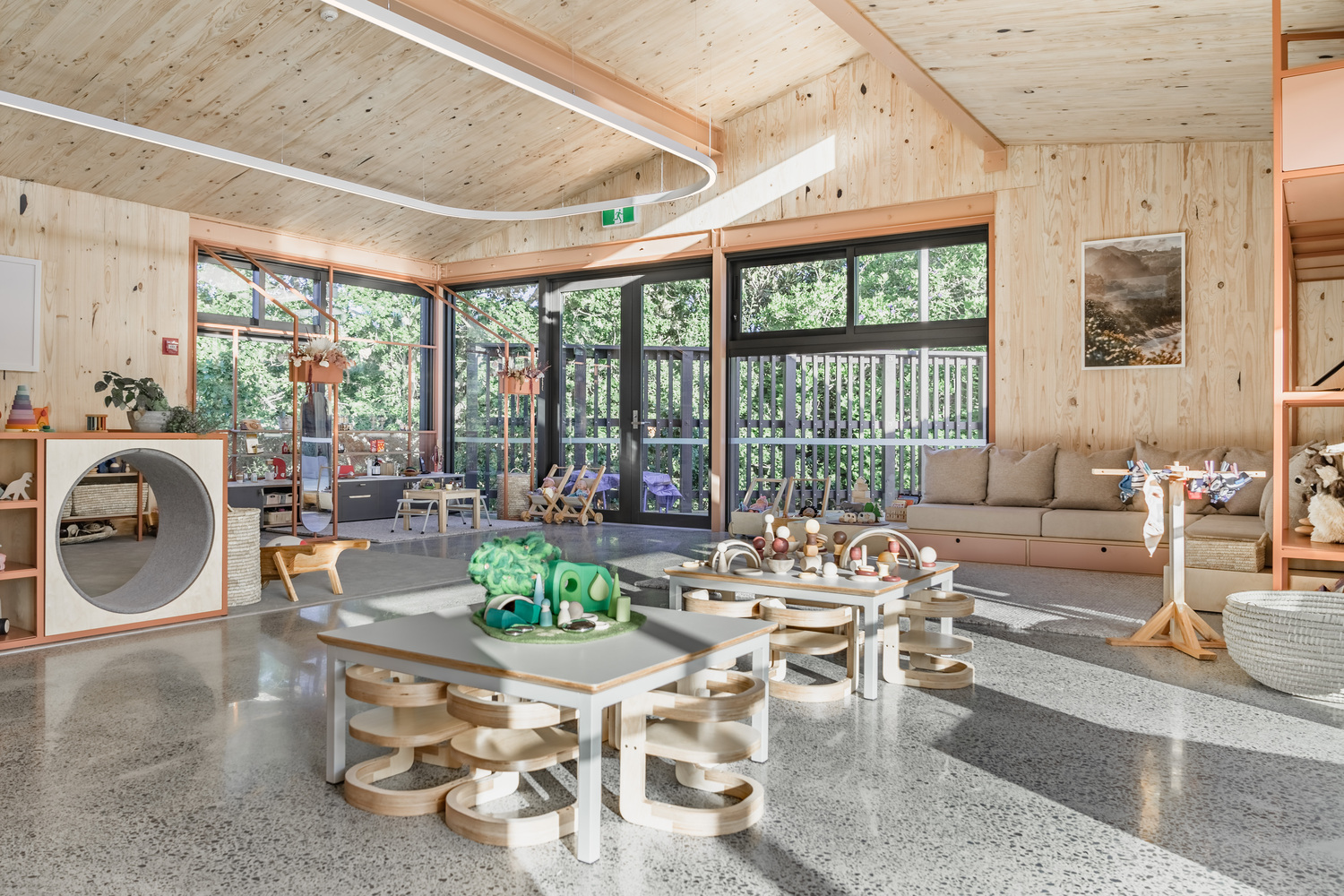 幼兒園如何設(shè)計(jì)才能讓孩子在藝術(shù)的環(huán)境中成長? 幼兒園如何設(shè)計(jì)才能讓孩子在藝術(shù)的環(huán)境中成長?